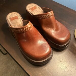 Wooden/leather clogs. Brand new! Women’s size 7